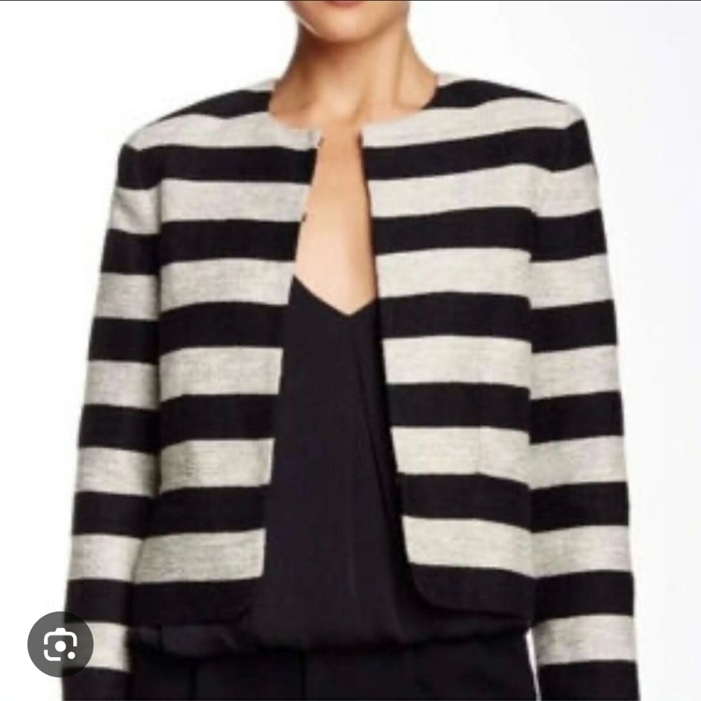 Alice + Olivia Textured Black and Cream Crop Jacket Size S/P